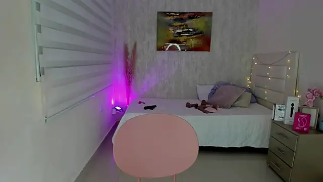 Snapshot of Keni_malf chatting on September 12, 2025, 3:17 am Keni malf online show from September 12, 2025, 3:17 am