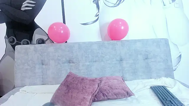 Siena morales online show from February 14, 2025, 4:31 pm