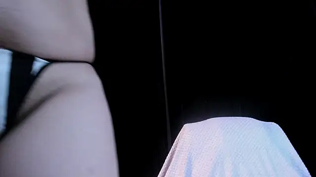 Snapshot of NovaGlitz chatting on February 10, 2025, 11:46 am NovaGlitz online show from February 10, 2025, 11:46 am