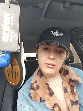 Sarah-Hart online show from February 3, 2025, 11:20 am