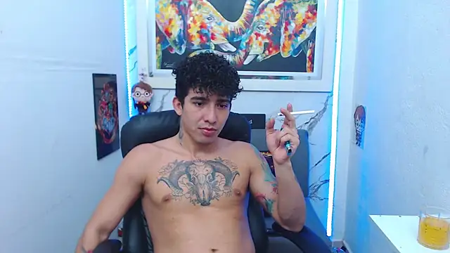 targuerian22 online show from November 12, 2025, 2:23 am