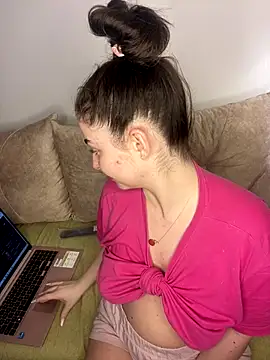 GraceCarther online show from November 21, 2025, 10:19 pm