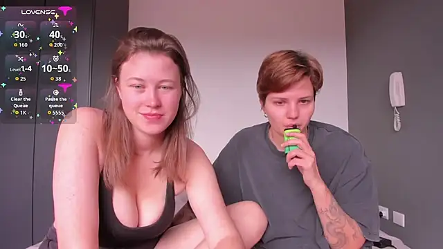 jessica tenderly online show from September 13, 2025, 5:02 pm