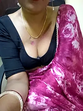 Snapshot of Roja-Telugu777 chatting on March 14, 2025, 1:46 pm Roja-Telugu777 online show from March 14, 2025, 1:46 pm