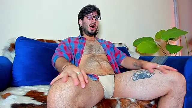 Snapshot of Ackerman_Eren_ chatting on February 15, 2025, 12:43 pm Ackerman Eren online show from February 15, 2025, 12:43 pm