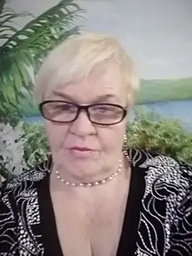 VioletSweet566 online show from December 12, 2024, 6:57 am