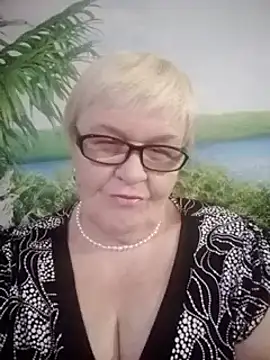 VioletSweet566 online show from January 15, 2025, 9:35 am