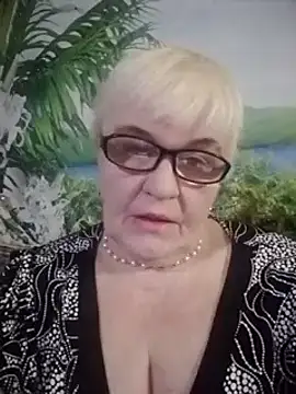 VioletSweet566 online show from February 2, 2025, 4:54 pm