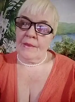 VioletSweet566 online show from February 12, 2025, 7:13 pm