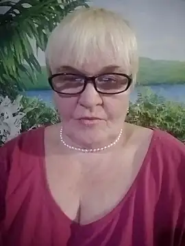 VioletSweet566 online show from February 28, 2025, 5:26 pm