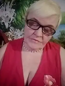 VioletSweet566 online show from March 2, 2025, 7:02 pm