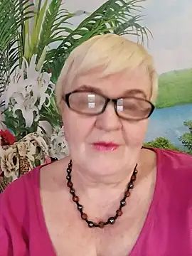 VioletSweet566 online show from March 18, 2025, 3:10 pm