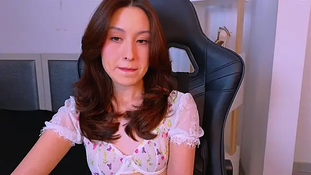 Ann  Cute online show from March 17, 2025, 8:51 am