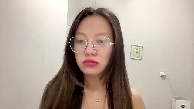 Risalynn online show from February 26, 2025, 2:04 am