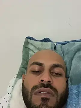 Snapshot of islandvybee55 chatting on December 11, 2024, 3:24 am islandvybee55 online show from December 11, 2024, 3:24 am