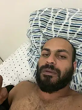 Snapshot of islandvybee55 chatting on February 13, 2025, 6:30 am islandvybee55 online show from February 13, 2025, 6:30 am