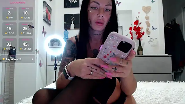 Snapshot of cicciolina chatting on October 13, 2025, 12:27 pm cicciolina online show from October 13, 2025, 12:27 pm
