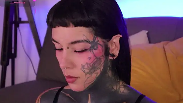 Snapshot of FairyFlexxxx chatting on February 2, 2026, 9:46 pm FairyFlexxxx online show from February 2, 2026, 9:46 pm