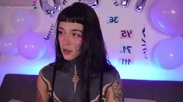 Snapshot of FairyFlexxxx chatting on February 6, 2026, 6:51 am FairyFlexxxx online show from February 6, 2026, 6:51 am