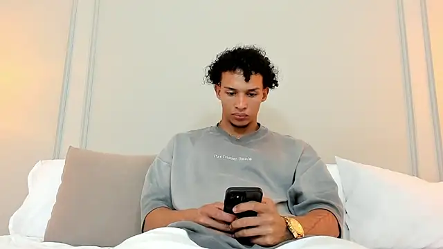 Dominick star online show from December 27, 2024, 4:26 am