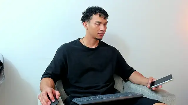 Dominick star online show from January 12, 2025, 2:56 am