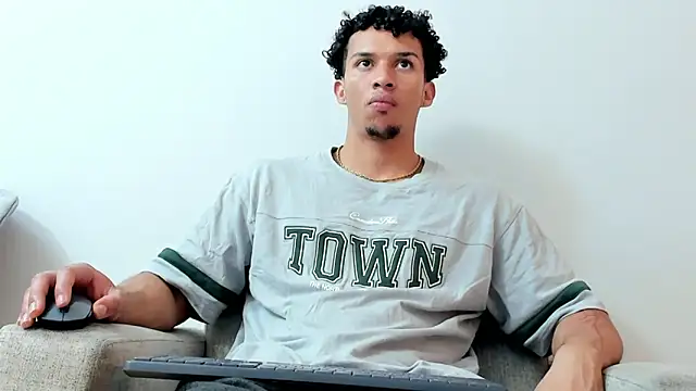 Dominick star online show from January 16, 2025, 3:23 am