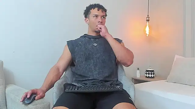 Dominick star online show from February 8, 2025, 4:03 am