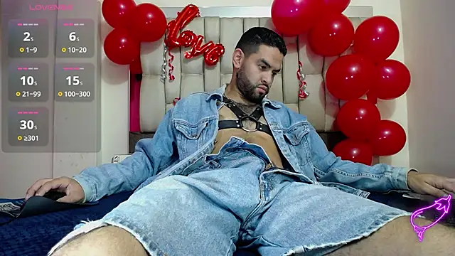 akeemdavid 05 online show from February 13, 2025, 7:42 pm