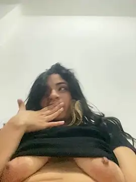 mysteriousgirl20 online show from June 5, 2026, 3:13 am