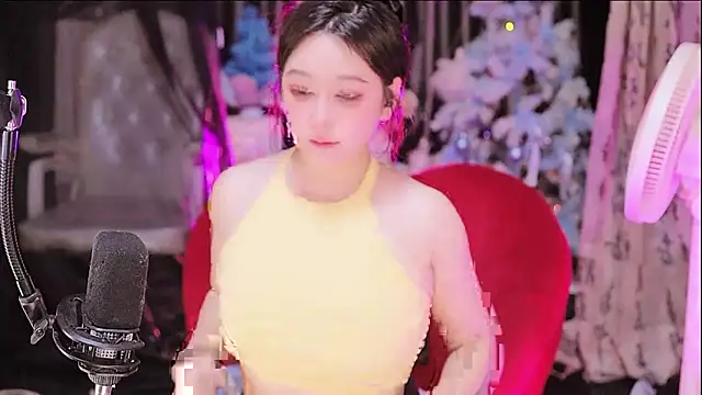 Missy Nana21 online show from September 30, 2025, 1:38 pm