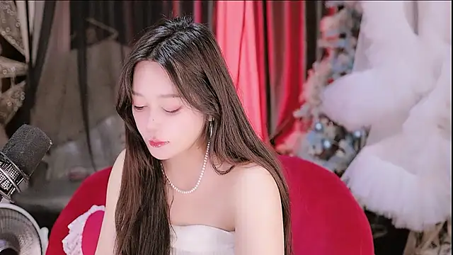 Missy Nana21 online show from April 20, 2026, 3:37 pm