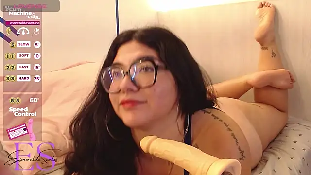 Snapshot of EsmeraldaSantoss chatting on January 11, 2025, 7:16 pm EsmeraldaSantoss online show from January 11, 2025, 7:16 pm