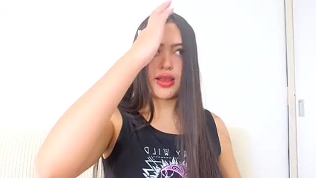 Sweet-Sophiee online show from November 30, 2025, 6:56 pm