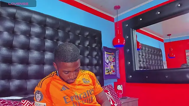 Drake Nassir4 online show from March 12, 2025, 9:13 pm