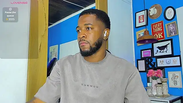 Drake Nassir4 online show from October 6, 2025, 2:47 pm