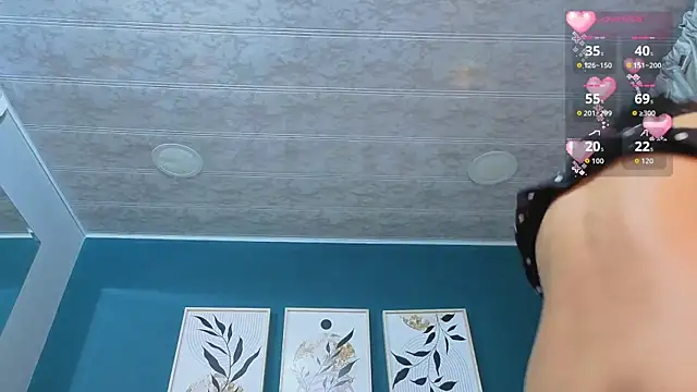Snapshot of GabyPetit chatting on September 8, 2025, 8:19 pm GabyPetit online show from September 8, 2025, 8:19 pm