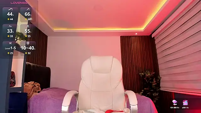 Lucy Smith2 online show from December 30, 2024, 4:31 am