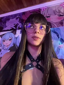 Snapshot of VioletaSubmissive chatting on January 5, 2025, 3:32 am VioletaSubmissive online show from January 5, 2025, 3:32 am