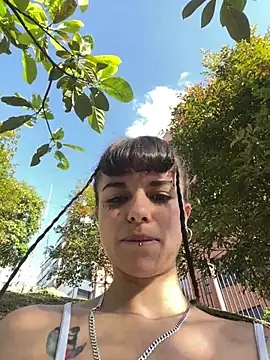 Snapshot of VioletaSubmissive chatting on March 13, 2026, 9:43 pm VioletaSubmissive online show from March 13, 2026, 9:43 pm