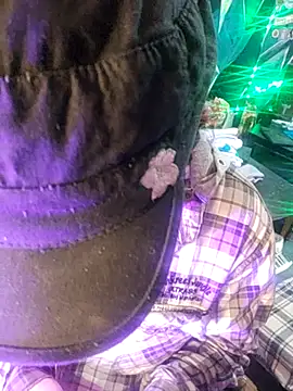 Boo-boo kittyfux online show from November 11, 2025, 8:25 am