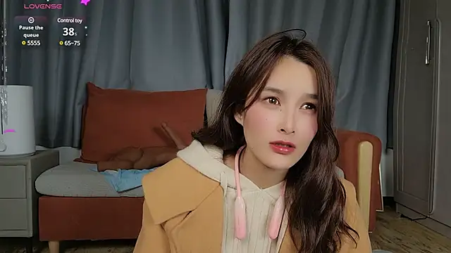 Snapshot of Youth3_ chatting on January 14, 2025, 8:04 pm Youth3  online show from January 14, 2025, 8:04 pm