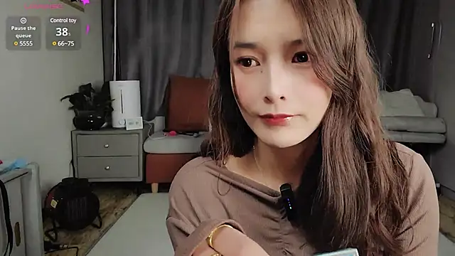 Snapshot of Youth3_ chatting on February 17, 2025, 4:37 pm Youth3  online show from February 17, 2025, 4:37 pm