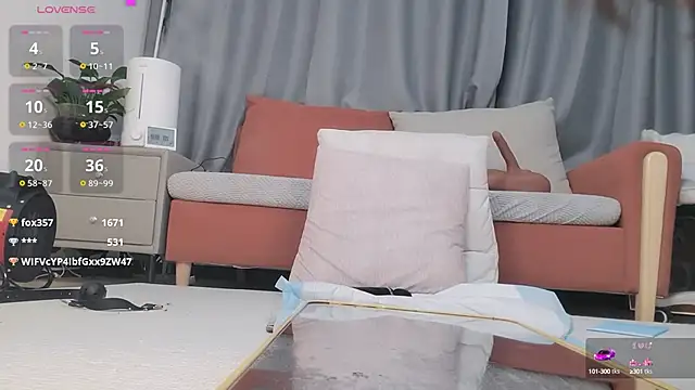 Snapshot of Youth3_ chatting on February 20, 2025, 4:57 pm Youth3  online show from February 20, 2025, 4:57 pm