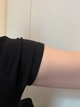 Sophie Eaton online show from April 4, 2026, 5:10 pm