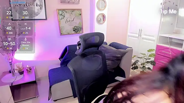 Snapshot of Dakota_Faning chatting on January 23, 2025, 1:45 pm Dakota Faning online show from January 23, 2025, 1:45 pm