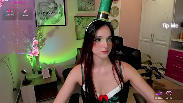 Snapshot of Dakota_Faning chatting on March 15, 2025, 1:51 pm Dakota Faning online show from March 15, 2025, 1:51 pm