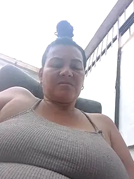 Snapshot of lupita_2023 chatting on December 26, 2024, 10:09 pm lupita 2023 online show from December 26, 2024, 10:09 pm