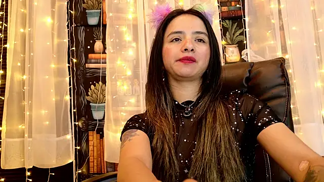 Snapshot of julietta___jackson chatting on July 17, 2026, 10:36 pm julietta jackson online show from July 17, 2026, 10:36 pm