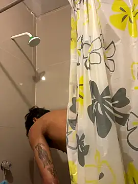 Snapshot of danielsonjalo chatting on October 1, 2025, 12:27 am danielsonjalo online show from October 1, 2025, 12:27 am