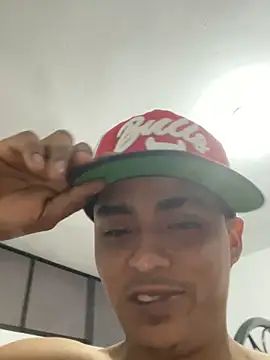 Snapshot of danielsonjalo chatting on October 27, 2025, 11:09 pm danielsonjalo online show from October 27, 2025, 11:09 pm